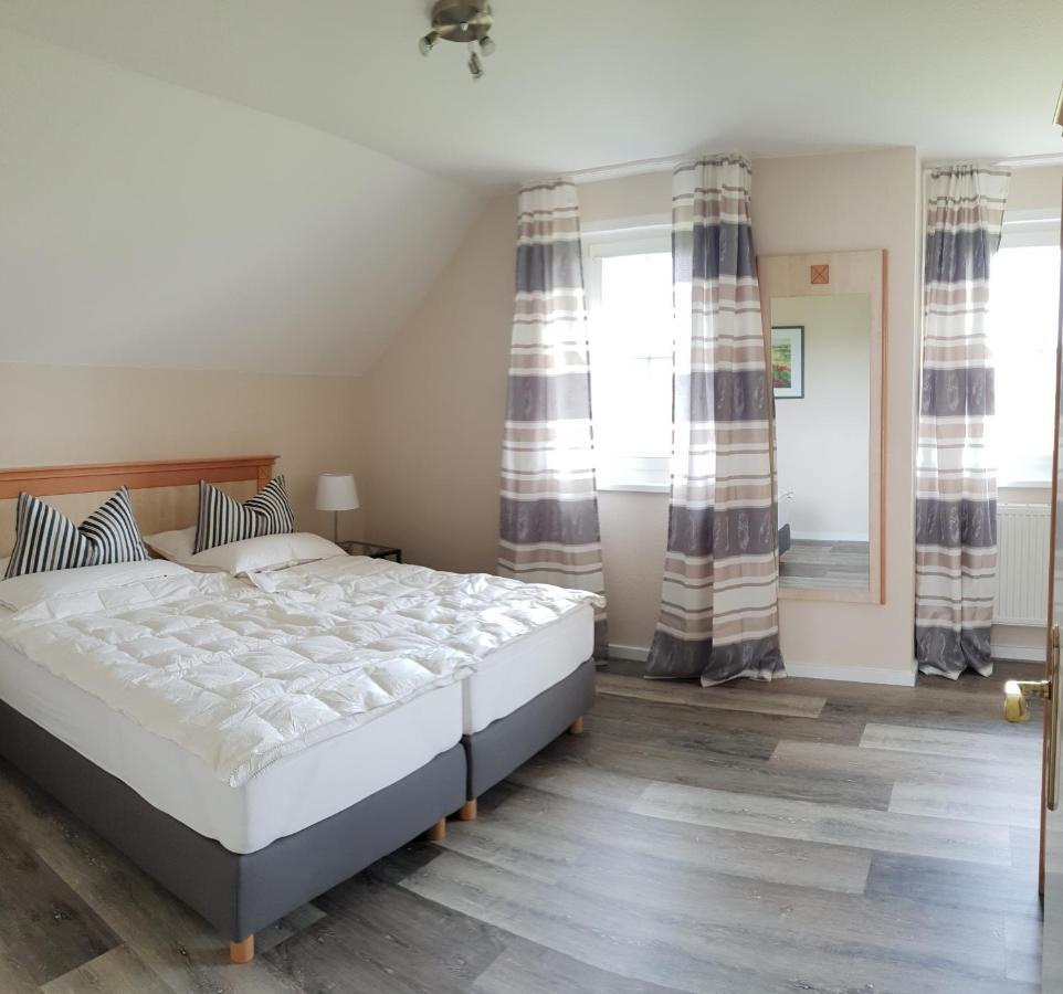 Ferienapartment Wiese & Meer Auf Ruegen Neddesitz Zewnętrze zdjęcie